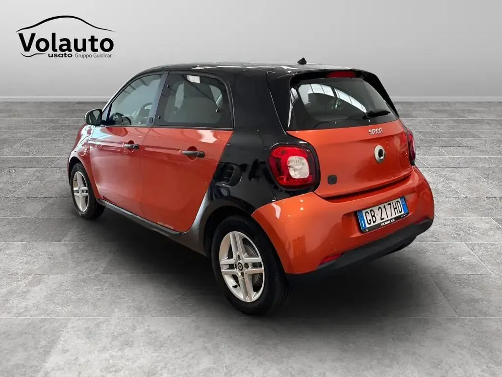 Usata Smart ForFour Electric Drive 60 kW (82 CV) 2020 Narancio met Berlina