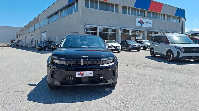 Nuova Jeep Avenger Longitude 100 CV (73 kW) 2025 Nero SUV