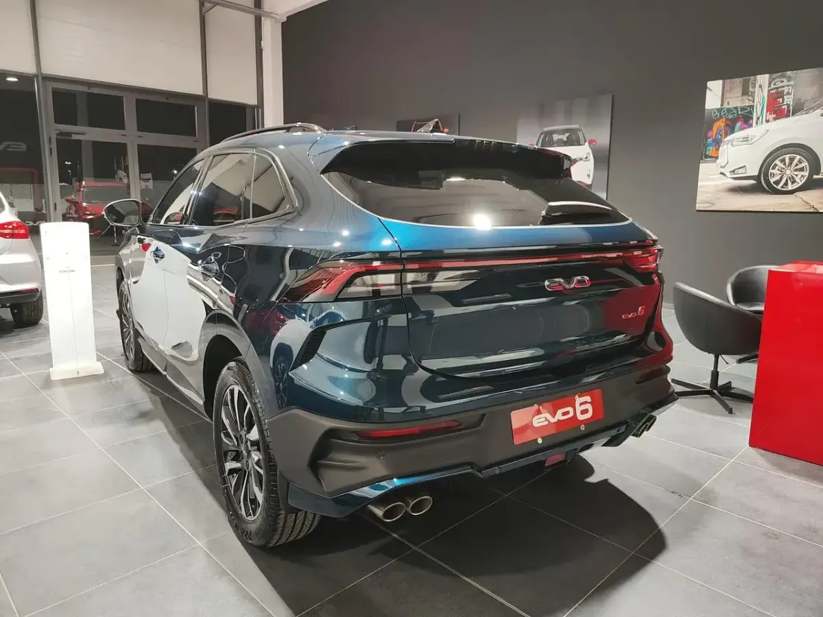 Nuova EVO Evo 6 174 CV (127 kW) 2026 Verde SUV