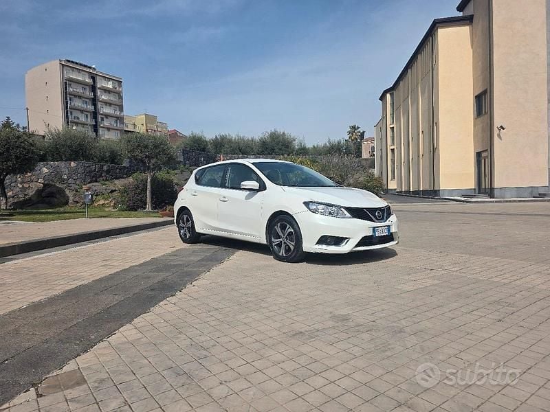Usata Nissan Pulsar 110 CV (80 kW) 2015 Bianco Utilitaria