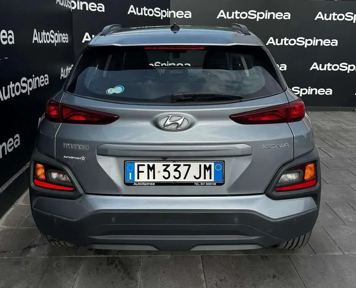 Usata Hyundai Kona Style 120 CV (88 kW) 2017 Grigio SUV