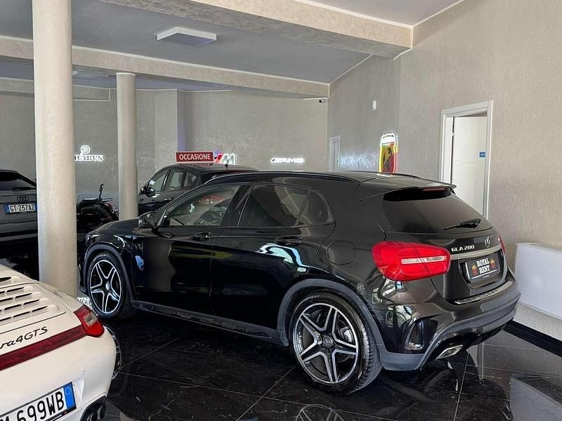 Usata Mercedes GLA200 136 CV (100 kW) 2016 Nero SUV