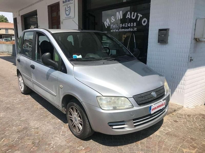 Usata Fiat Multipla Dynamic 103 CV (75 kW) 2007 Argento Monovolume
