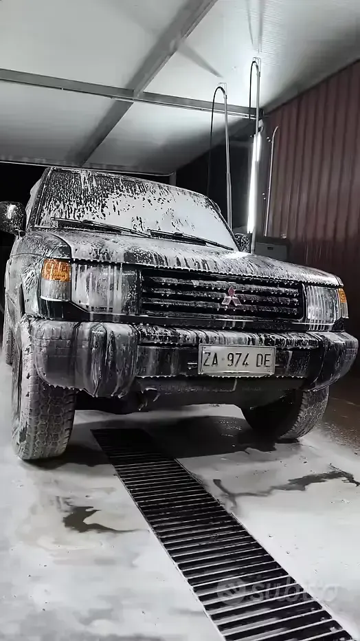 Usata Mitsubishi Pajero 100 CV (73 kW) 1995 Verde SUV