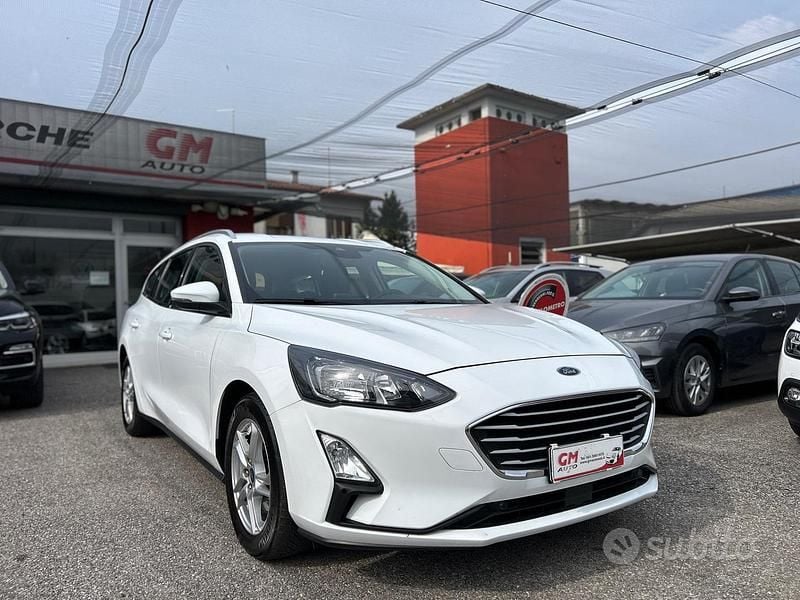 Usata Ford Focus Active 120 CV (88 kW) 2022 Bianco Station wagon
