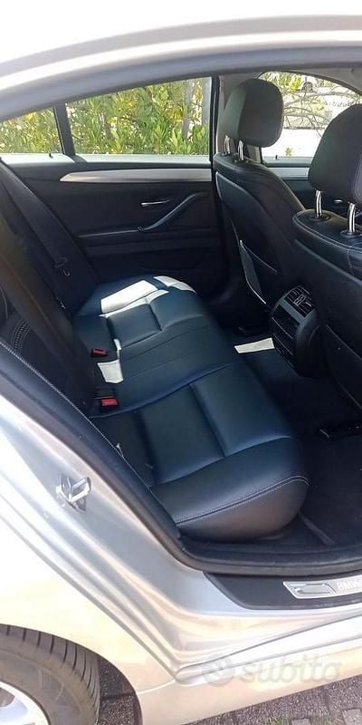 Usata BMW 520 184 CV (135 kW) 2014 Grigio Berlina