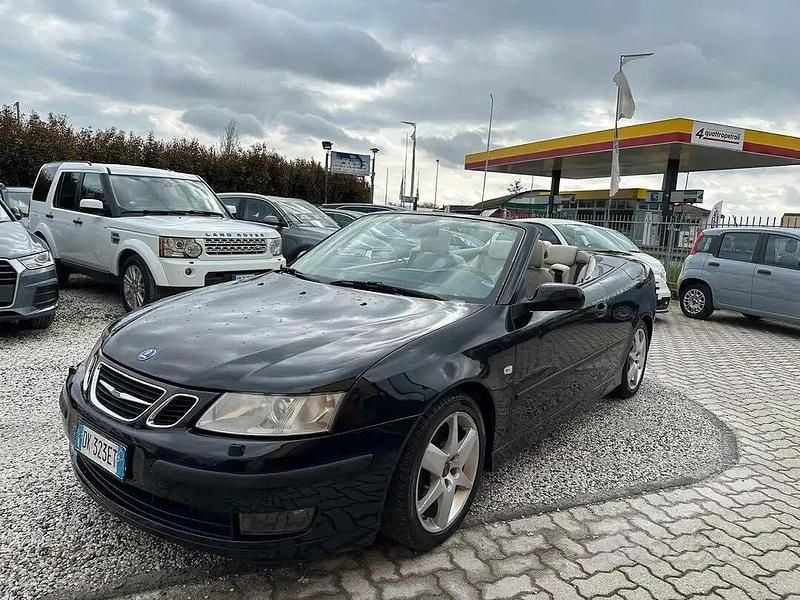 Usata Saab 9-3 Cabriolet Vector 150 CV (110 kW) 2007 Nero Cabrio