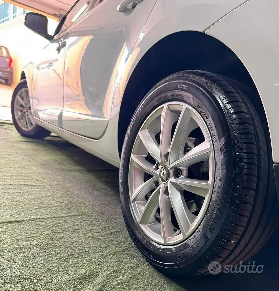 Usata Renault Mégane GrandTour 110 CV (80 kW) 2016 Bianco Station wagon