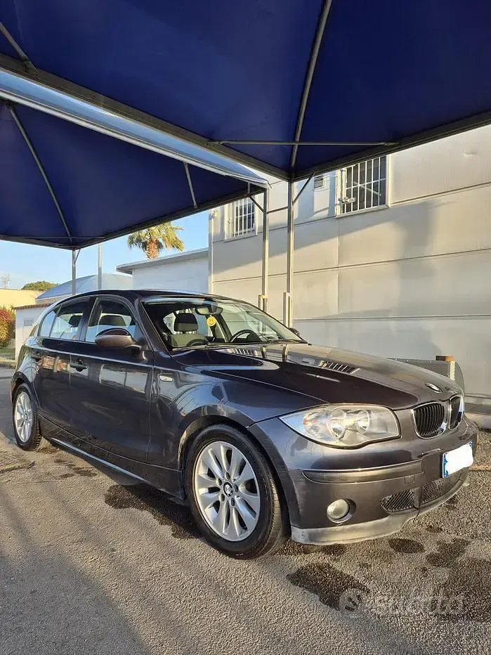 Usata BMW 118 122 CV (89 kW) 2007 Utilitaria