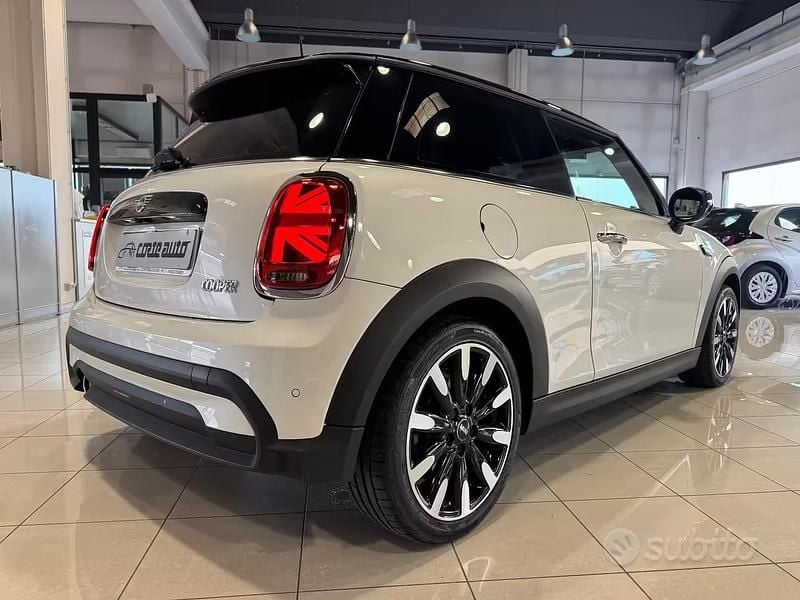 Usata Mini Cooper Classic 136 CV (100 kW) 2024 Bianco Utilitaria