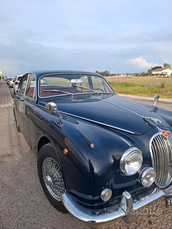 Usata Jaguar MK II 1960 Blu Berlina