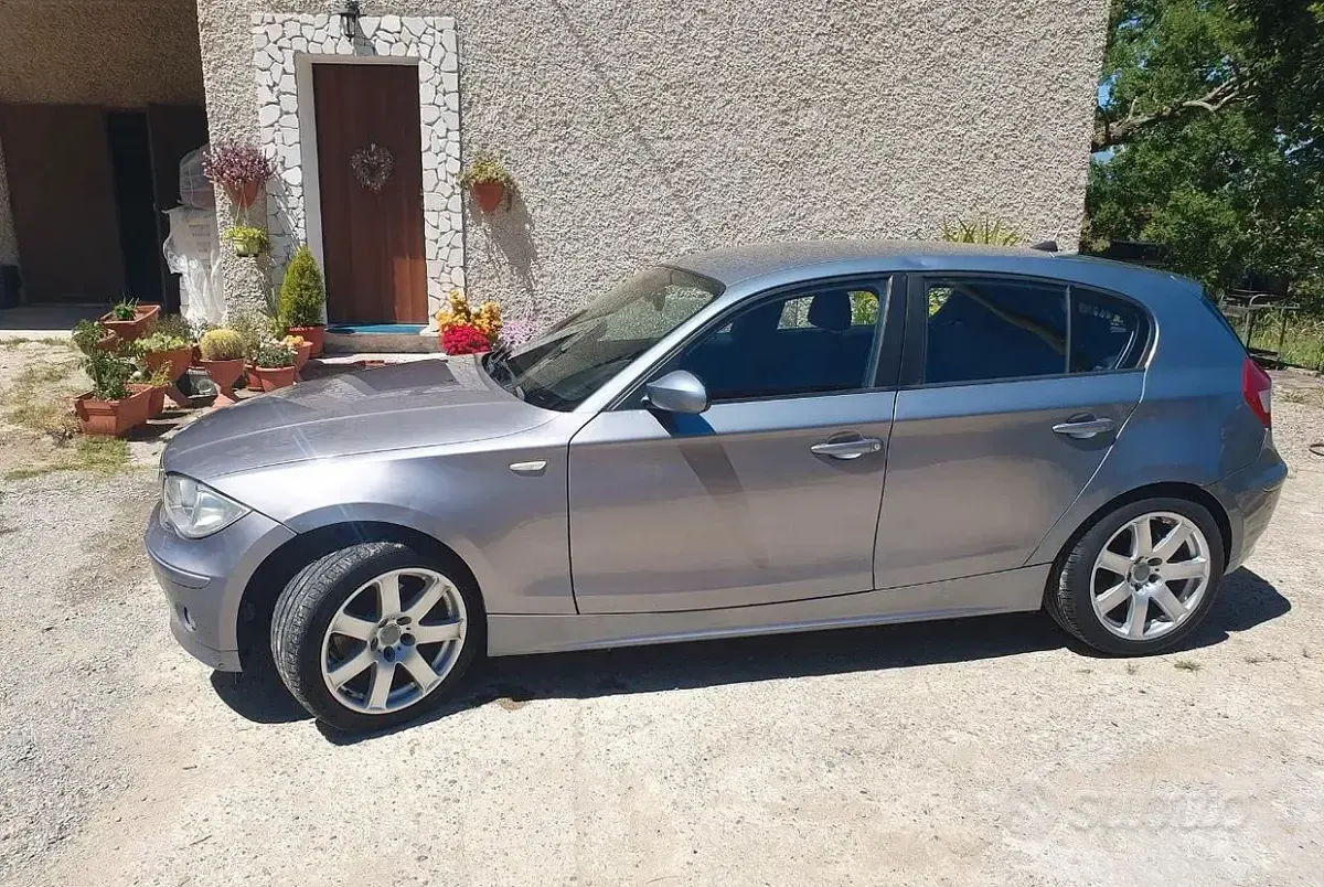 Usata BMW 318 2006 Grigio Berlina