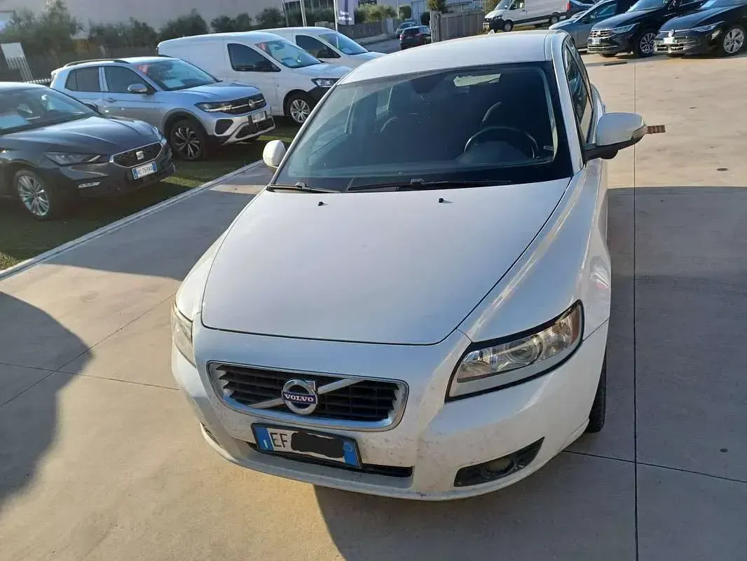 Usata Volvo V50 114 CV (83 kW) 2011 Bianco Station wagon