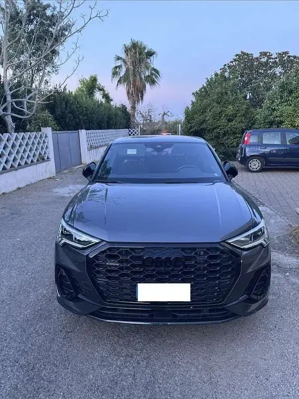 Usata Audi Q3 Sportback Ambiente 190 CV (139 kW) 2024 Grigio SUV