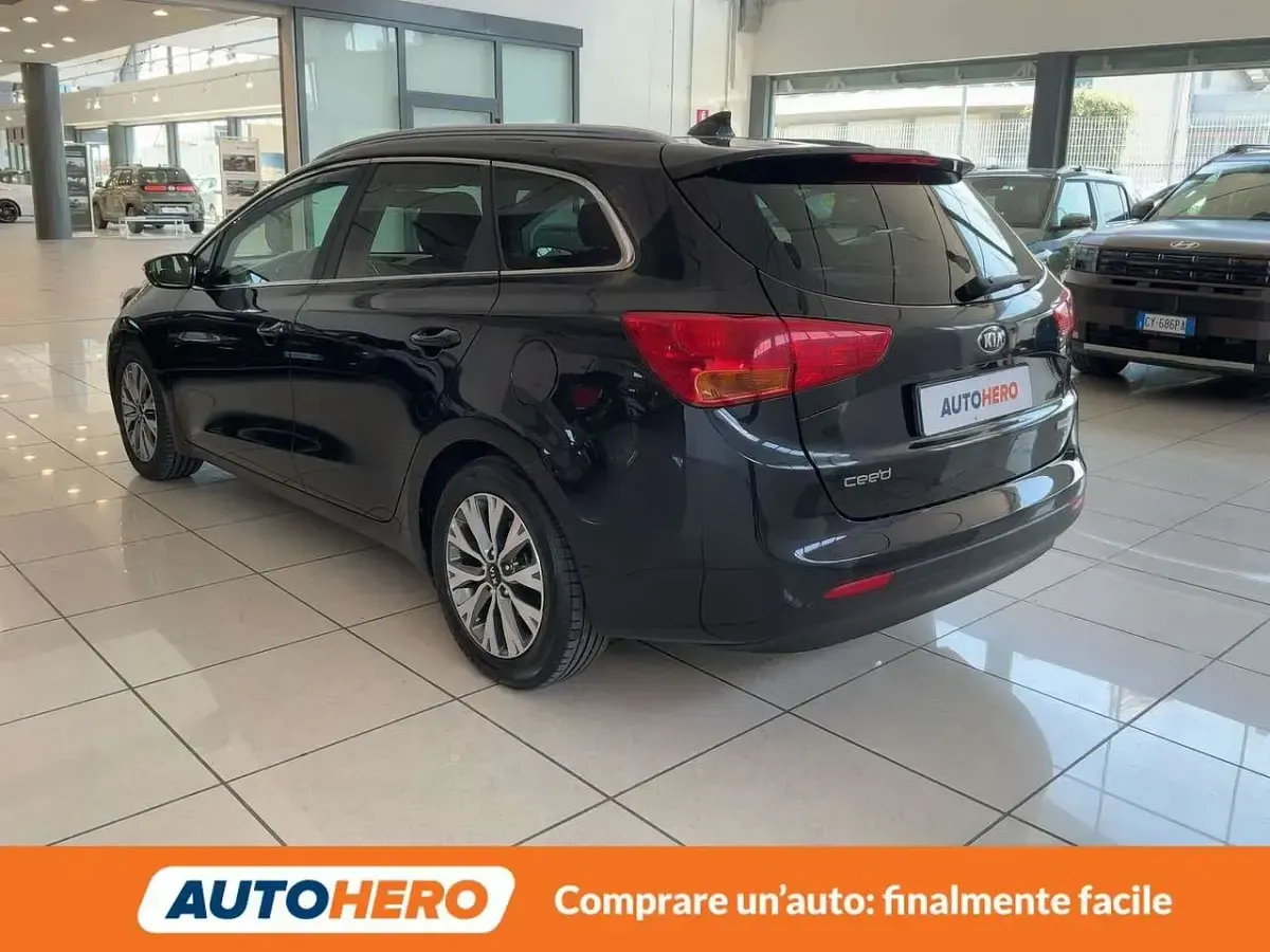 Usata Kia Ceed Sportswagon 136 CV (100 kW) 2017 Nero Station wagon