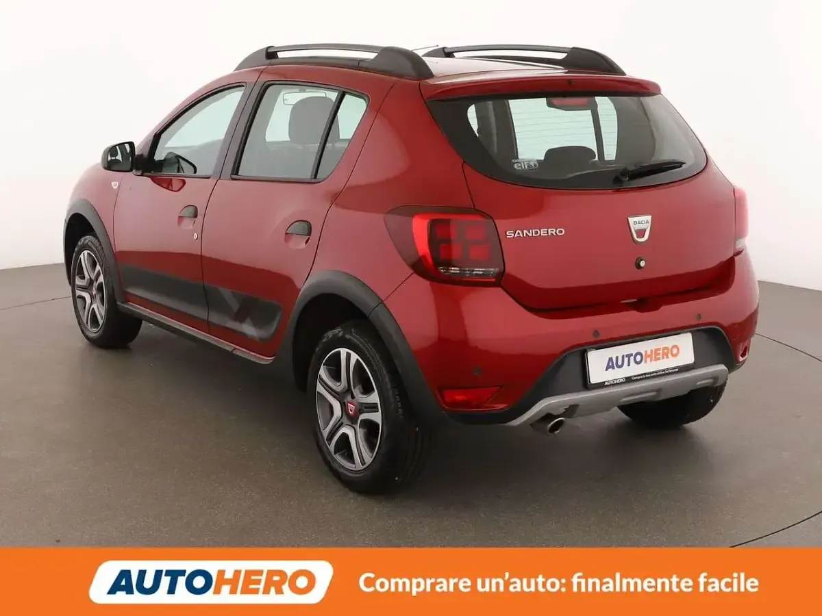 Usata Dacia Sandero 95 CV (69 kW) 2019 Rosso Utilitaria