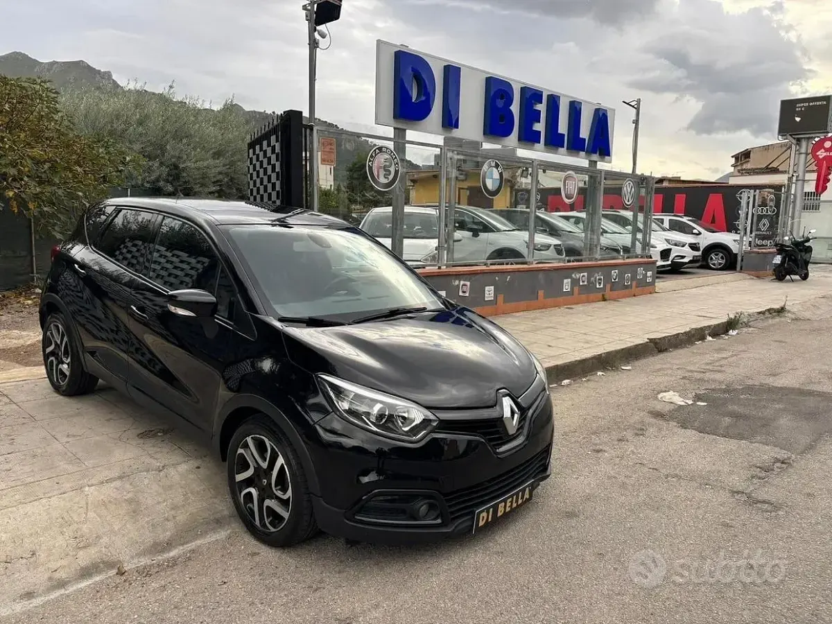 Usata Renault Captur 89 CV (65 kW) 2014 Nero SUV