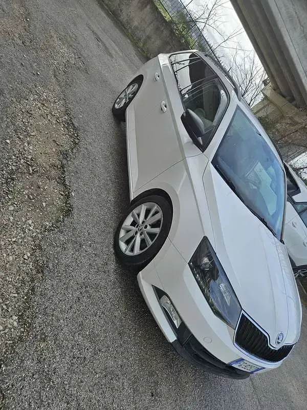 Usata Skoda Fabia Active 75 CV (55 kW) 2017 Station wagon