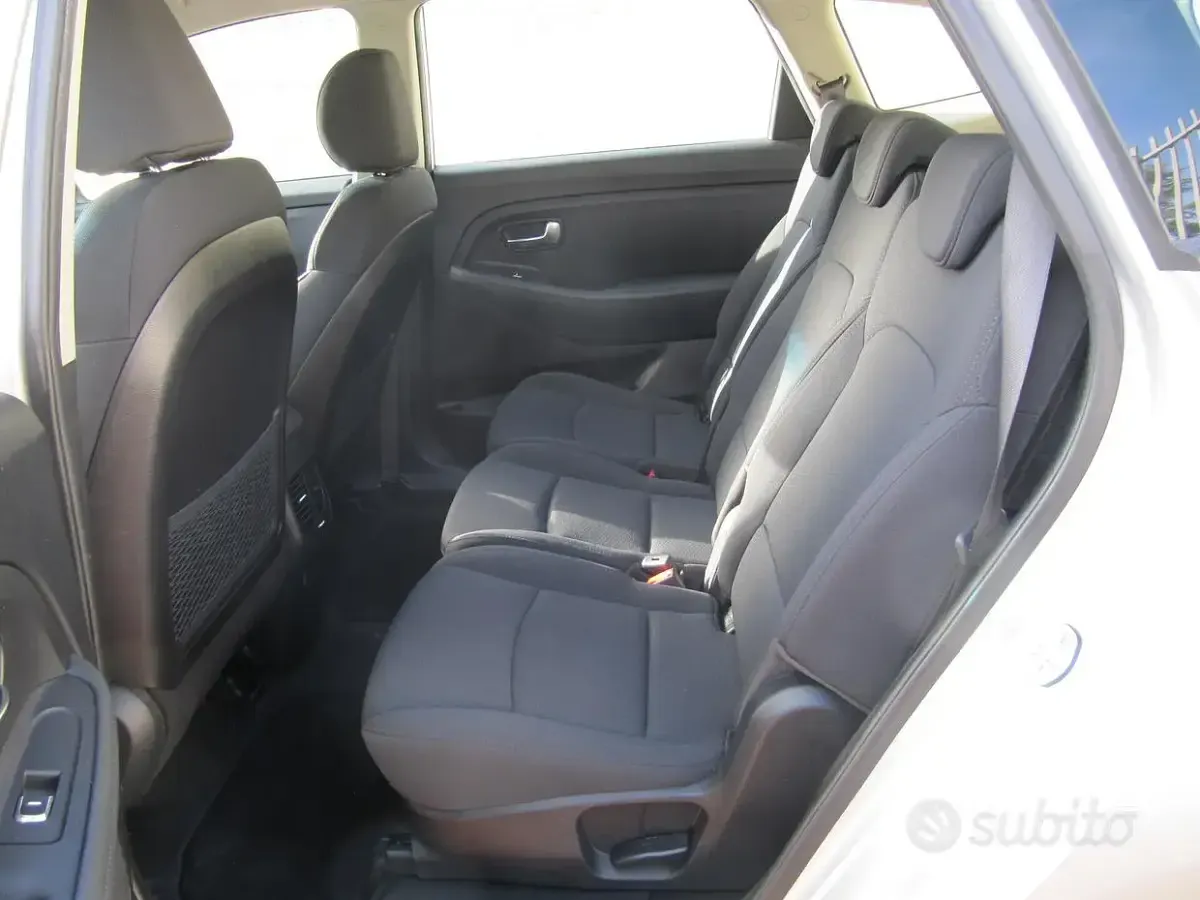 Usata Kia Carens 115 CV (84 kW) 2015 Grigio Monovolume