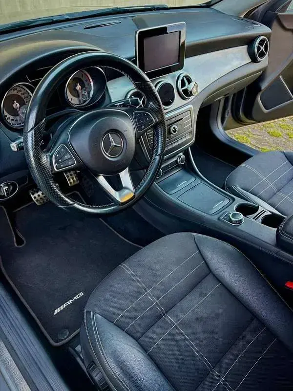 Usata Mercedes CLA220 Premium 136 CV (100 kW) 2015 Grigio Coupé