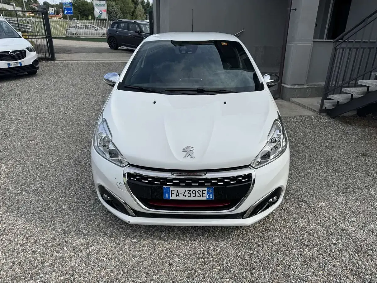 Usata Peugeot 208 GTi 208 CV (152 kW) 2015 Bianco Utilitaria
