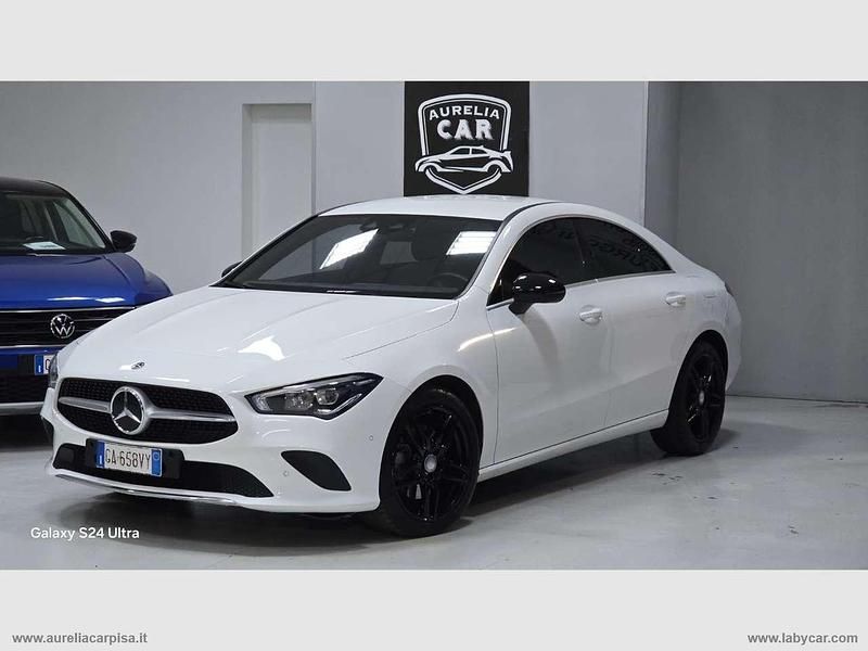 Bianco Usata 2019 Mercedes CLA220 Premium Tre volumi | 24.000 € (Molto cara) - Immagine 1/4