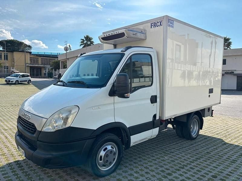 Usata Iveco Daily 145 CV (106 kW) 2012 Bianco