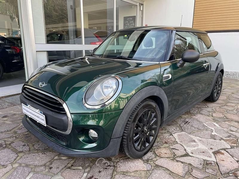 Usata Mini ONE 102 CV (75 kW) 2016 Verde Utilitaria