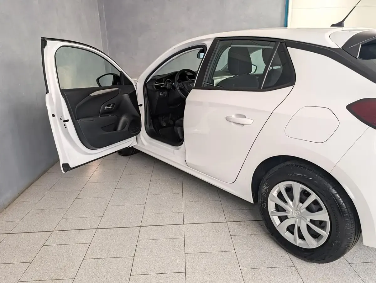 Usata Opel Corsa Edition 75 CV (55 kW) 2022 Bianco Berlina