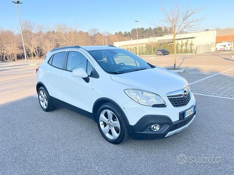 Usata Opel Mokka 115 CV (84 kW) 2014 Bianco SUV