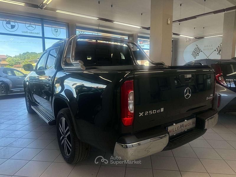 Usata Mercedes X250 190 CV (139 kW) 2018 Verde Pick-up