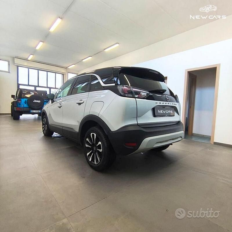 Usata Opel Crossland X Elegance 131 CV (96 kW) 2024 Grigio SUV
