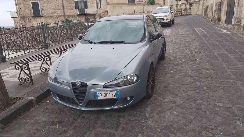 Usata Alfa Romeo 147 150 CV (110 kW) 2007 Utilitaria