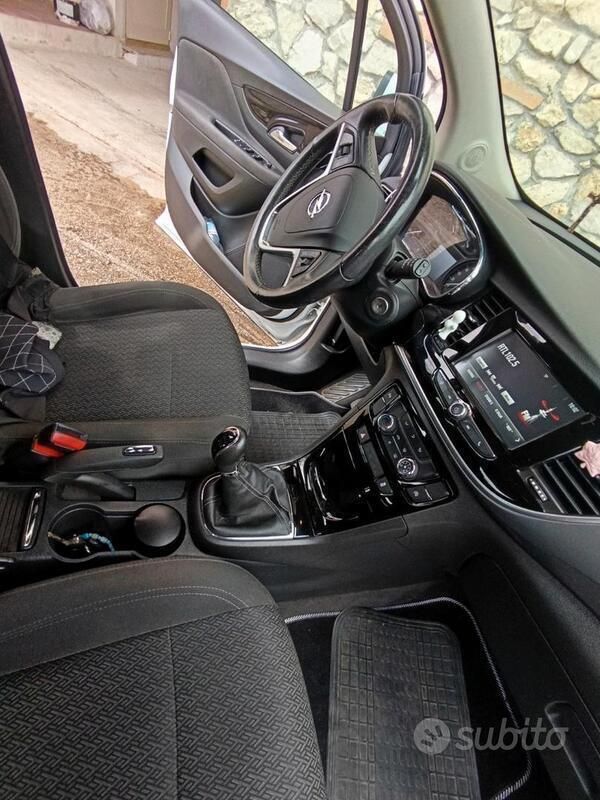 Usata Opel Mokka 110 CV (80 kW) 2017 Bianco SUV