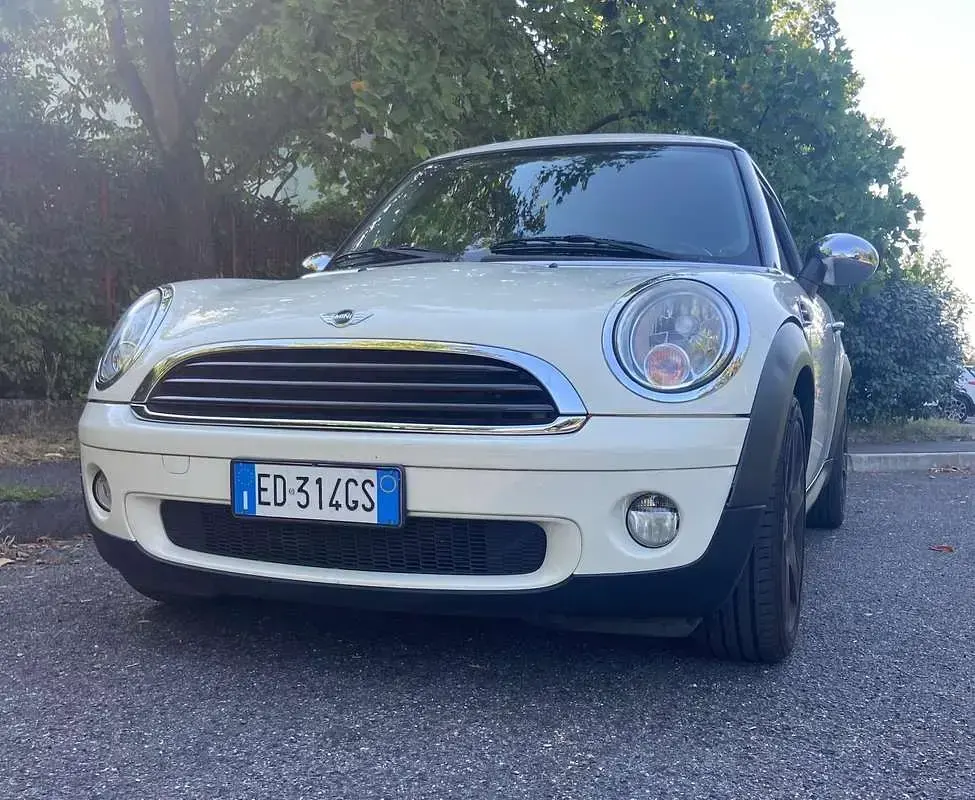 Usata Mini ONE 75 CV (55 kW) 2006 Utilitaria