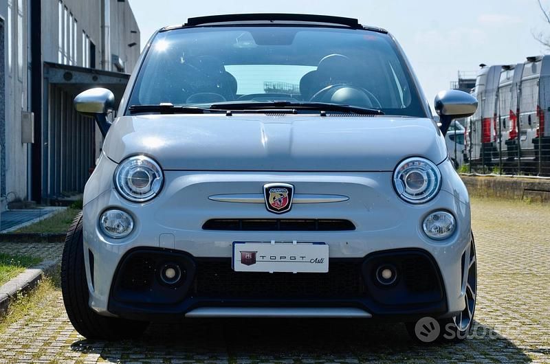 Usata Abarth 595C Turismo 165 CV (121 kW) 2021 Grigio Cabrio