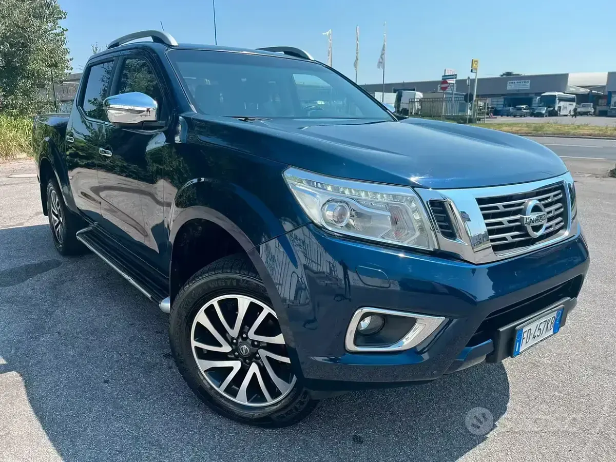 Usata Nissan Navara 190 CV (139 kW) 2016 Bluazzurro Pick-up