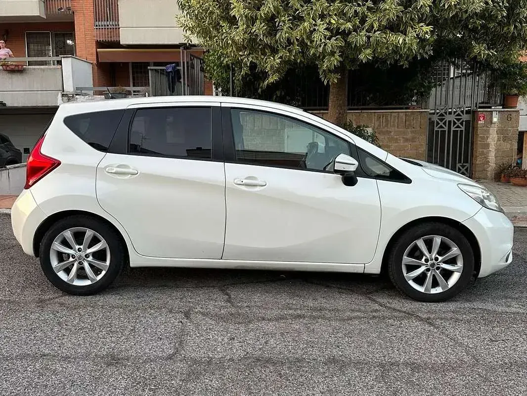 Usata Nissan Note Tekna 90 CV (66 kW) 2014 Bianco Utilitaria