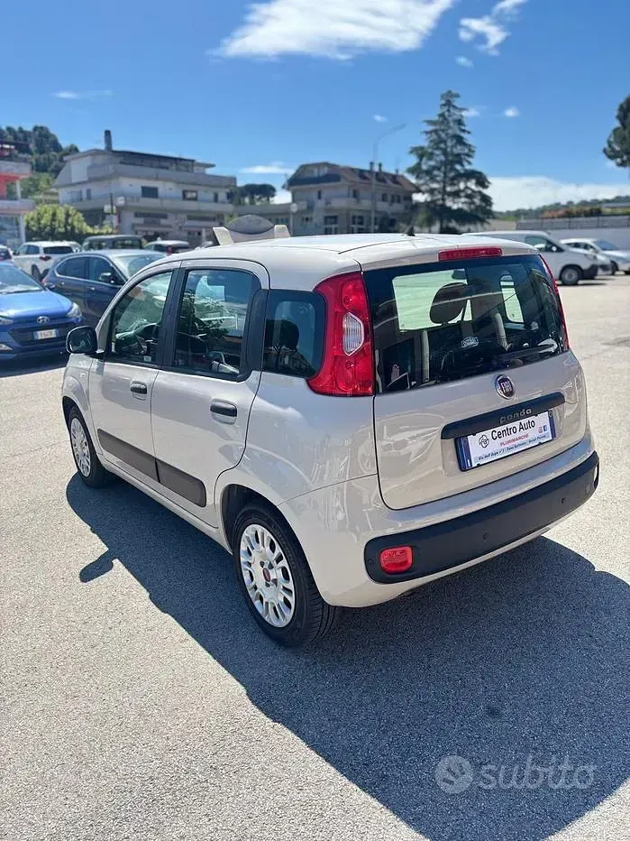 Usata Fiat Panda Lounge 69 CV (50 kW) 2017 Beige Utilitaria