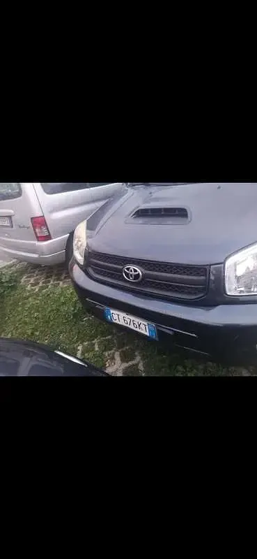 Usata Toyota RAV4 116 CV (85 kW) 2005 SUV