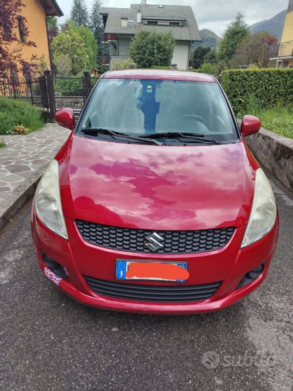 Usata Suzuki Swift 92 CV (67 kW) 2010 Rosso Utilitaria