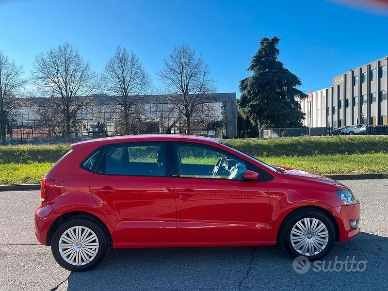 Usata VW Polo Comfortline 75 CV (55 kW) 2010 Rosso Utilitaria