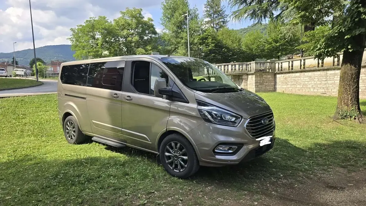 Usata Ford Tourneo Titanium X 170 CV (125 kW) 2018 Monovolume