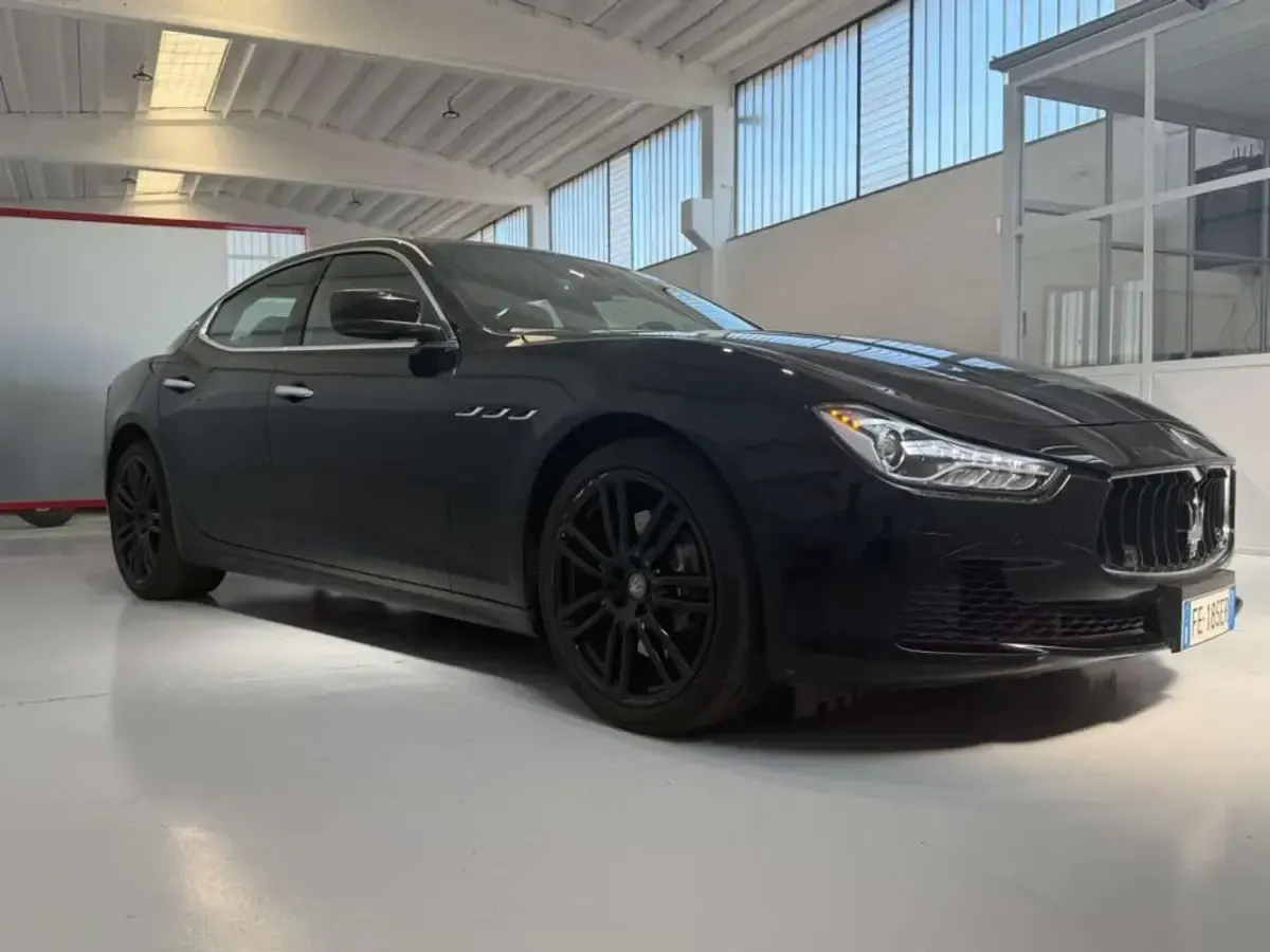 Usata Maserati Ghibli 250 CV (183 kW) 2016 Nero Berlina