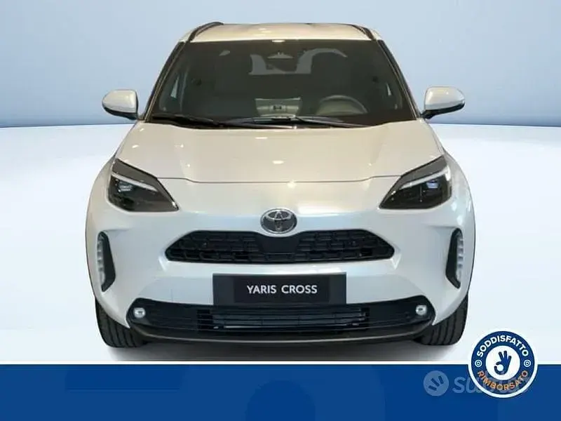 Nuova Toyota Yaris Cross 130 CV (95 kW) 2026 Bianco SUV