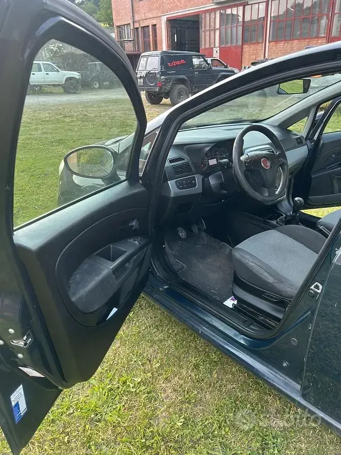 Usata Fiat Grande Punto 75 CV (55 kW) 2010 Utilitaria