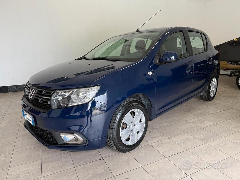 Usata Dacia Sandero 75 CV (55 kW) 2018 Blu Berlina