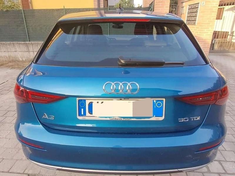 Usata Audi A3 Advanced 116 CV (85 kW) 2022 Blu/azzurro Berlina