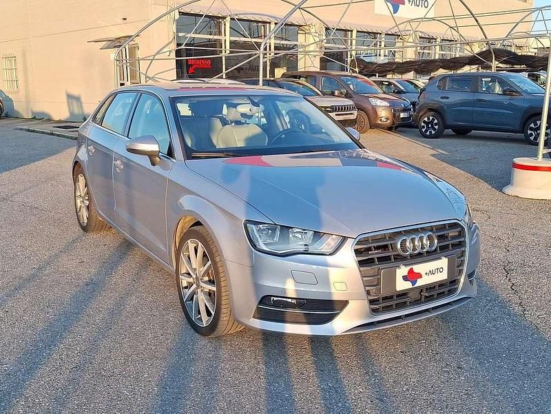 Usata Audi A3 Attraction 190 CV (139 kW) 2015 Argento Berlina