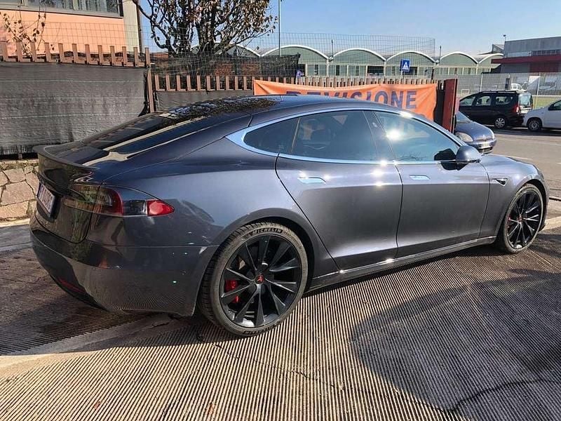 Usata 2019 Tesla Model S Performance Utilitaria | 39.500 € (Molto cara) - Immagine 1/4